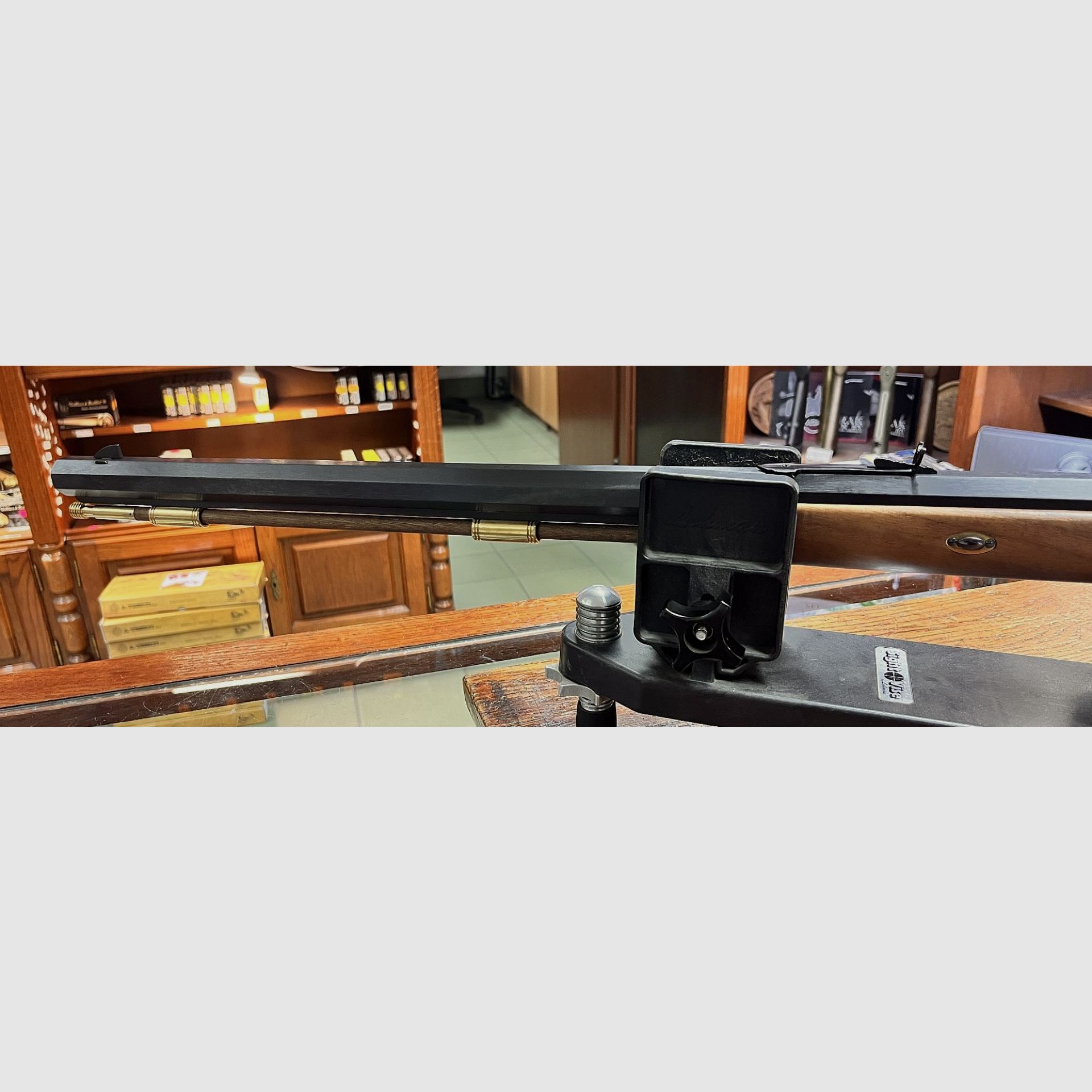 Pedersoli Traditional Hawken Target geweer kal. .50 S.656, afbeelding 7 van 7