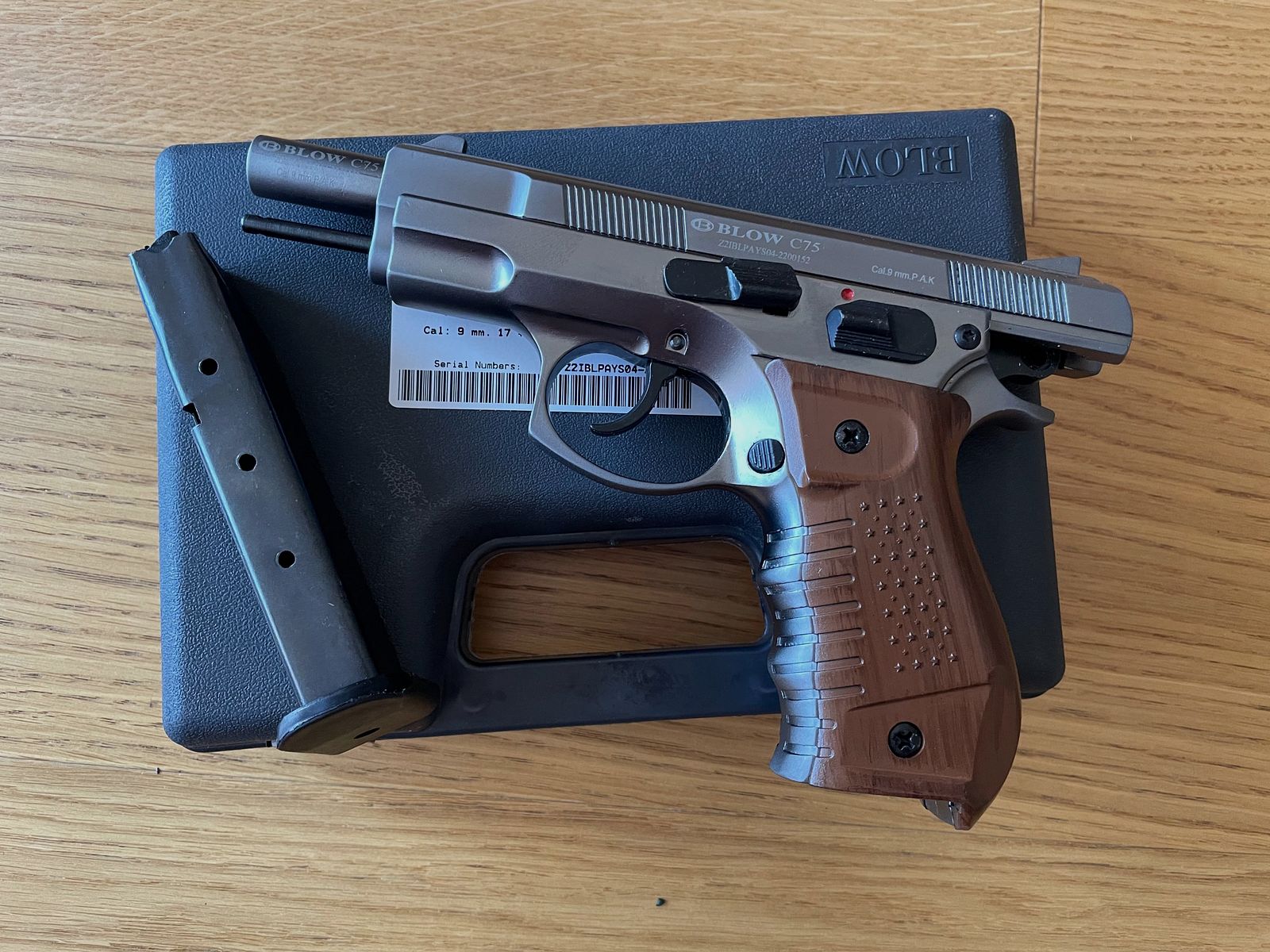 BLOW C75 Fume - 9 mm P.A.K. – blank-firing pistol - CZ-75 Replica – spedizione in tutta l’UE