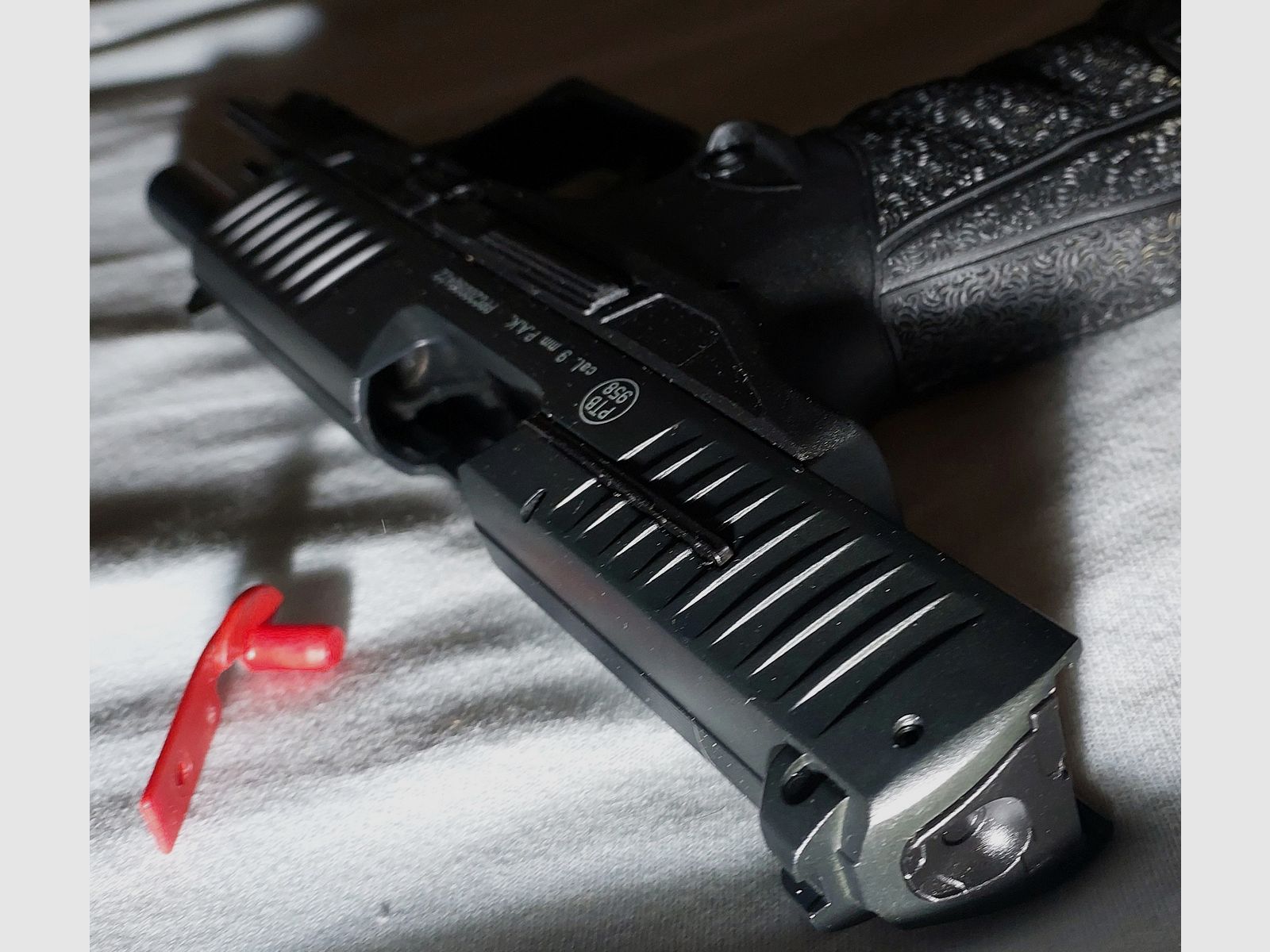 Walther PPQ M2 pistolet alarmowy 9mm P.A.K. czarny (PTB 958)