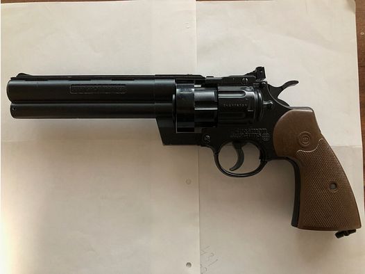 Trainingsrevolver (Kaliber 357) für die Disziplin 2.55.