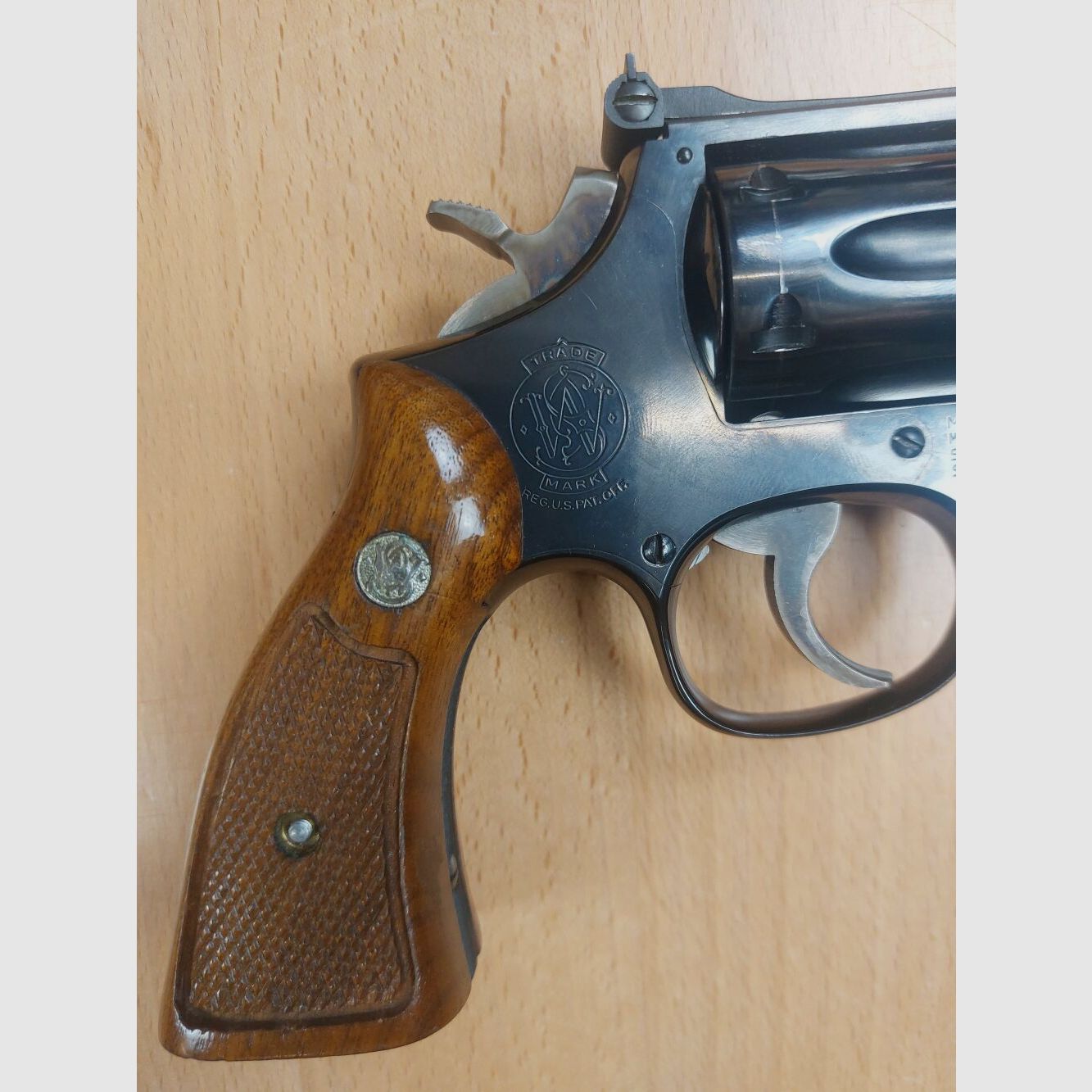 Smith & Wesson, USA M 17 - 4