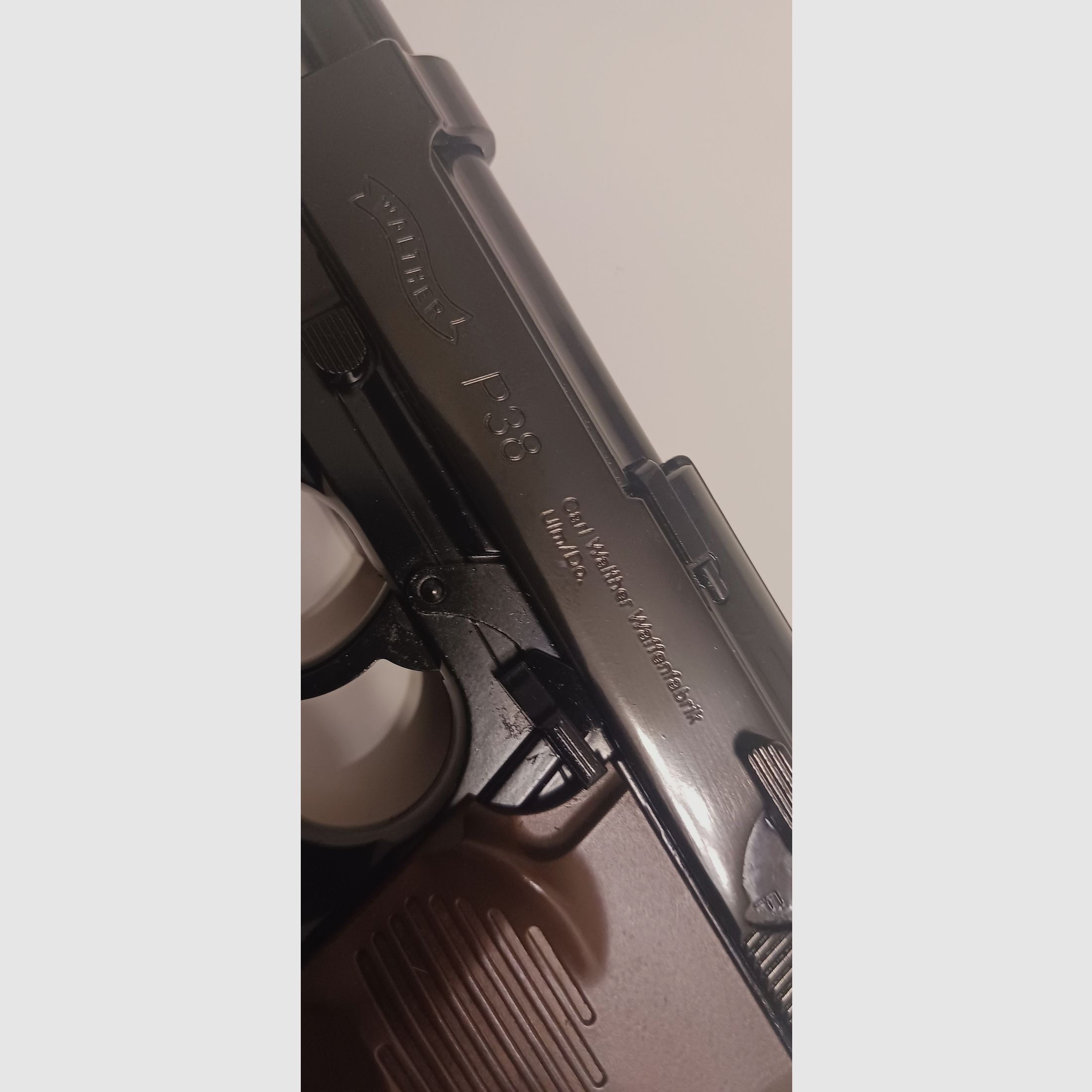 Walther P38, CO2 pistol