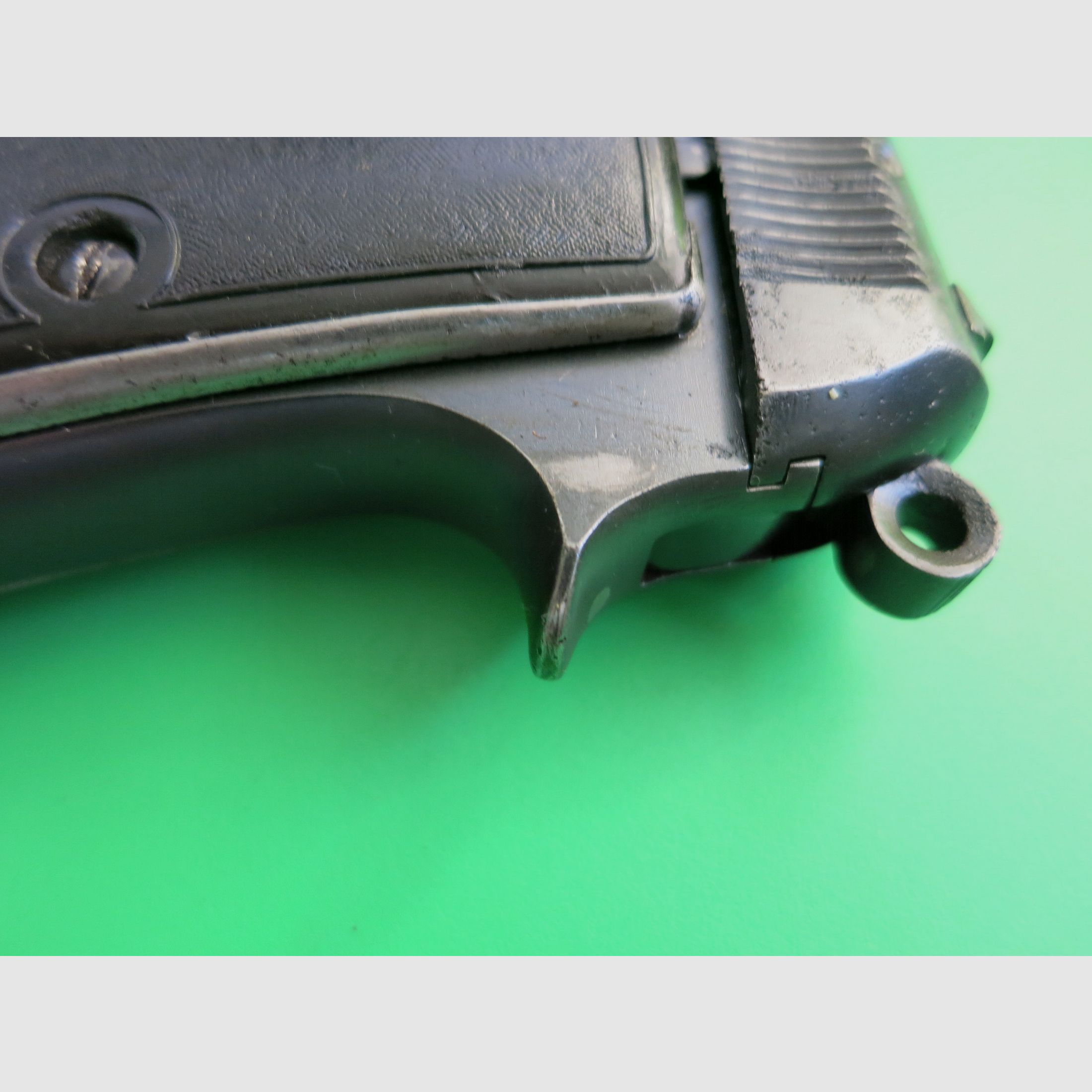 Pistola semiautomática Beretta M1934, 9 mm Corto (380 Auto), Luftwaffe/Heer #33
