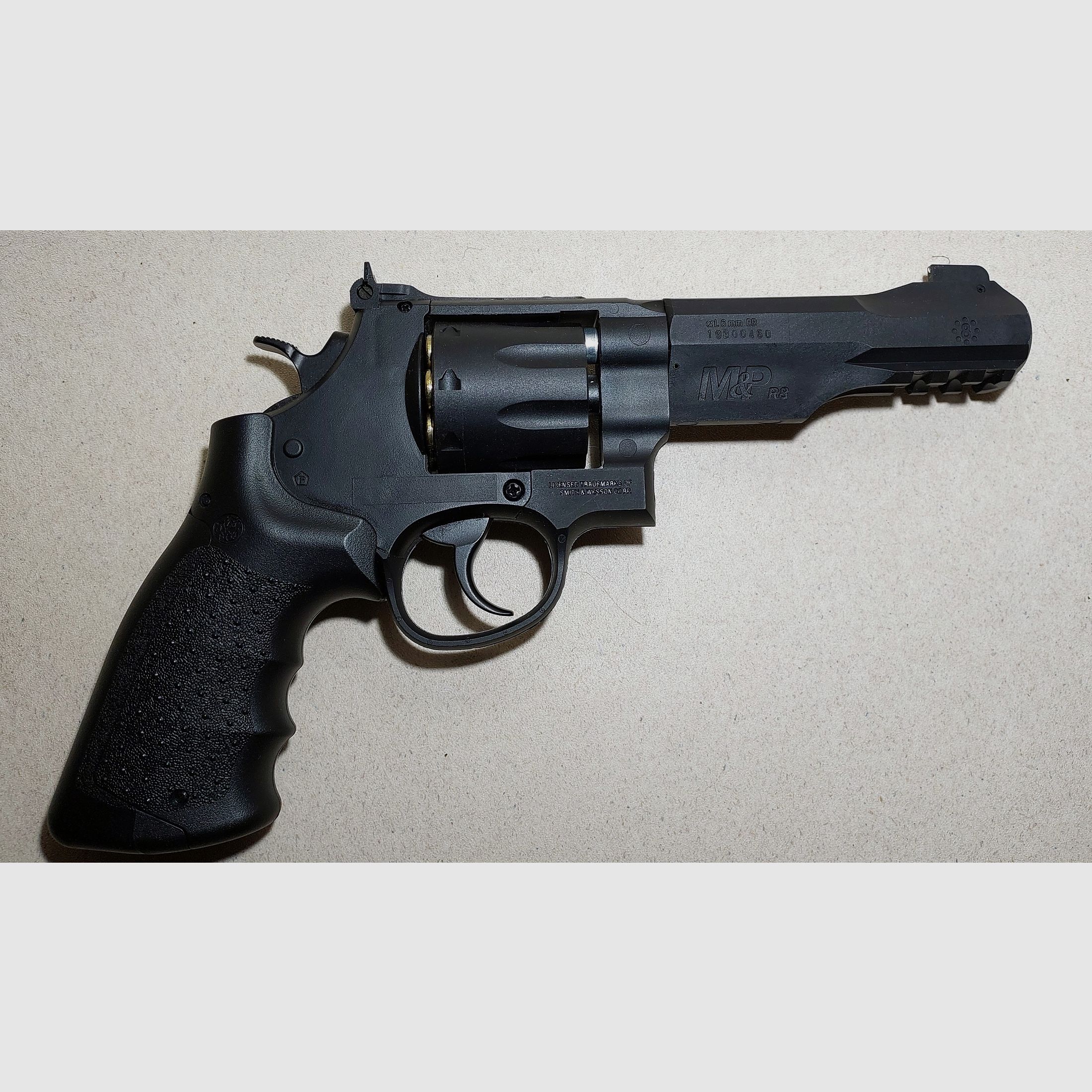 Smith & Wesson M&P R8 Co2 Revolver Schwarz 6mm BB (P18)