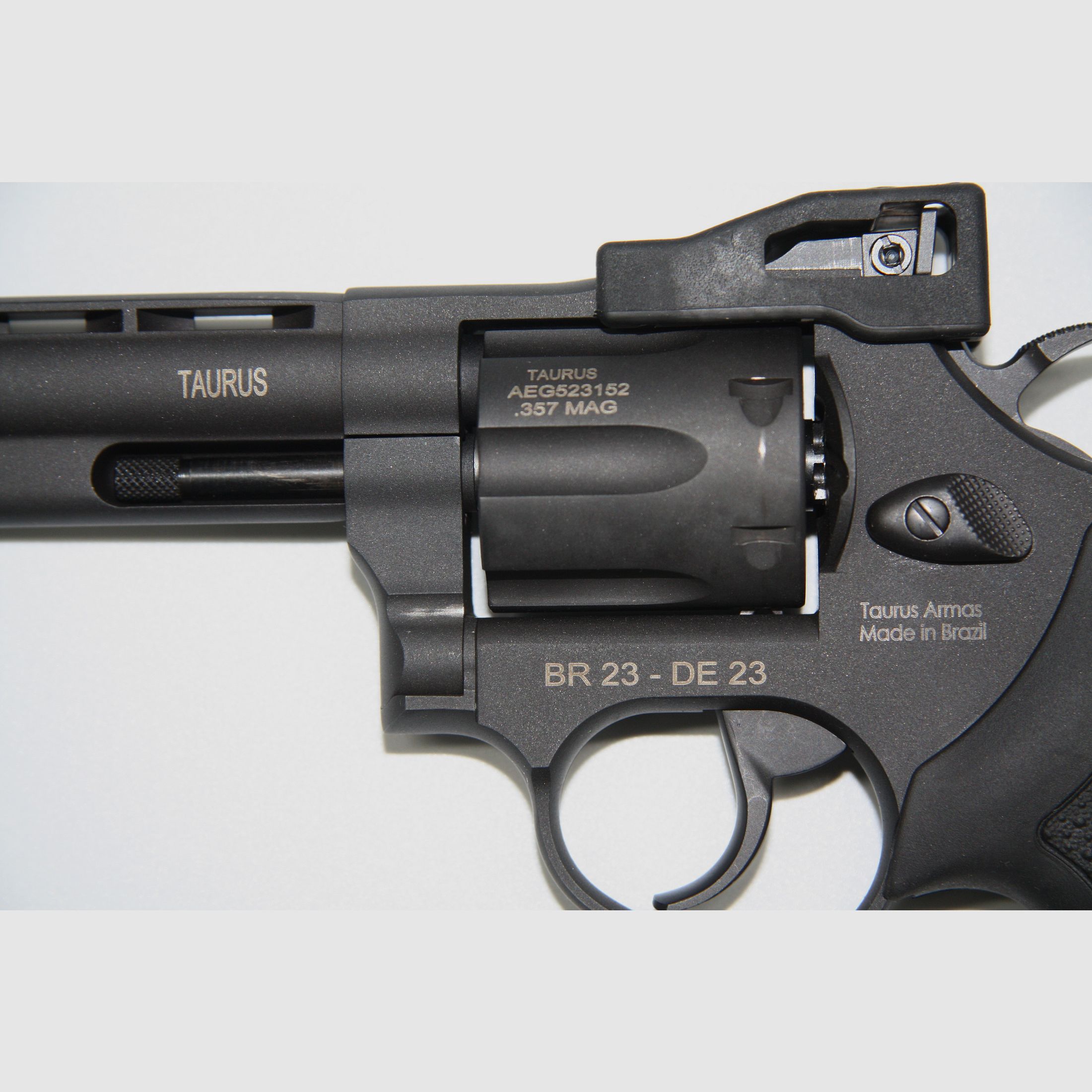 Revolver Taurus 689 in .357 Mag.