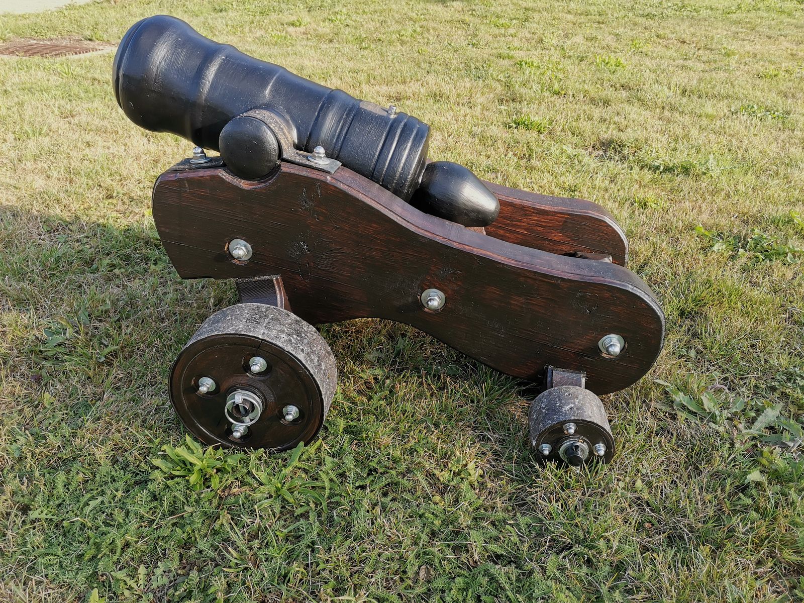 Große Böllerkanone Kaliber 75mm inkl. neuen Beschuss Vorderlader Kanone