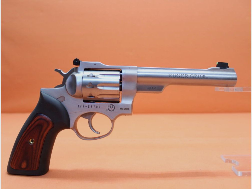 Ruger	 Revolver .22lr Ruger GP100 Stainless 5,5" Lauf/ Mikrometervisier/ 10-Schuss Trommel (.22lfB/.22L.R.)