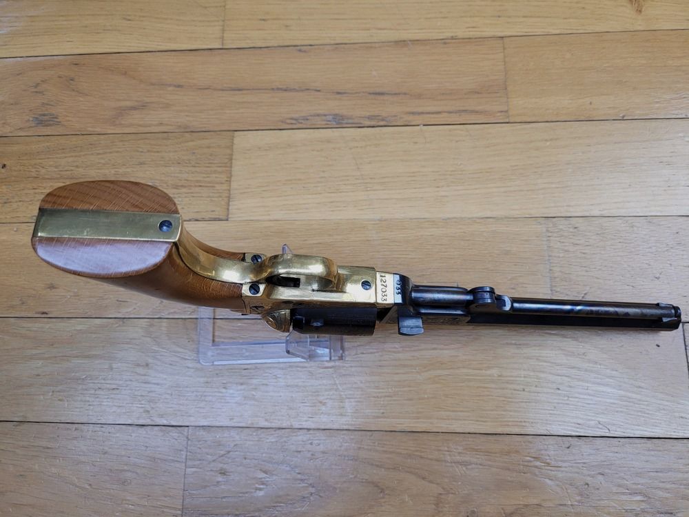Sehr schöner Revolver Colt 1851 Pietta Schwarzpulver – Modell Navy – Sehr schöne gravierte Variante – Lauf 7,5 Zoll – Kaliber 36 – Waffe von 1978 – TBE++, Bild 7 von 22
