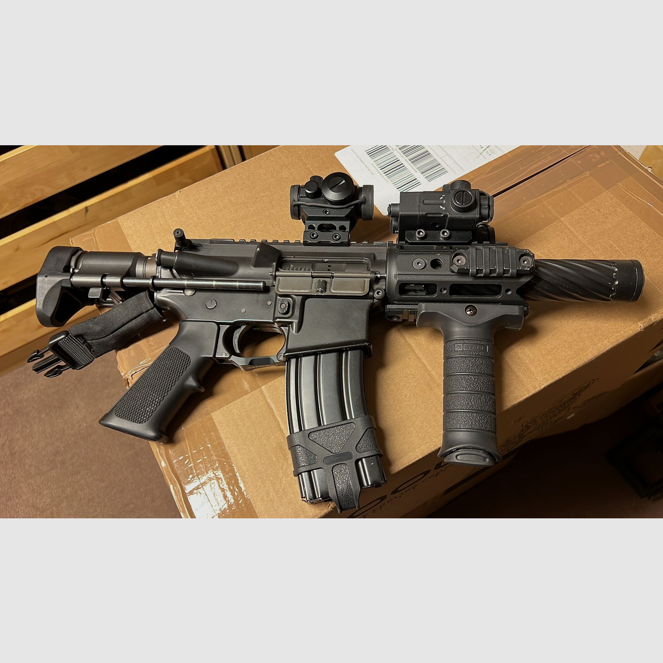 Vertical front grip for Airsoft long, in black