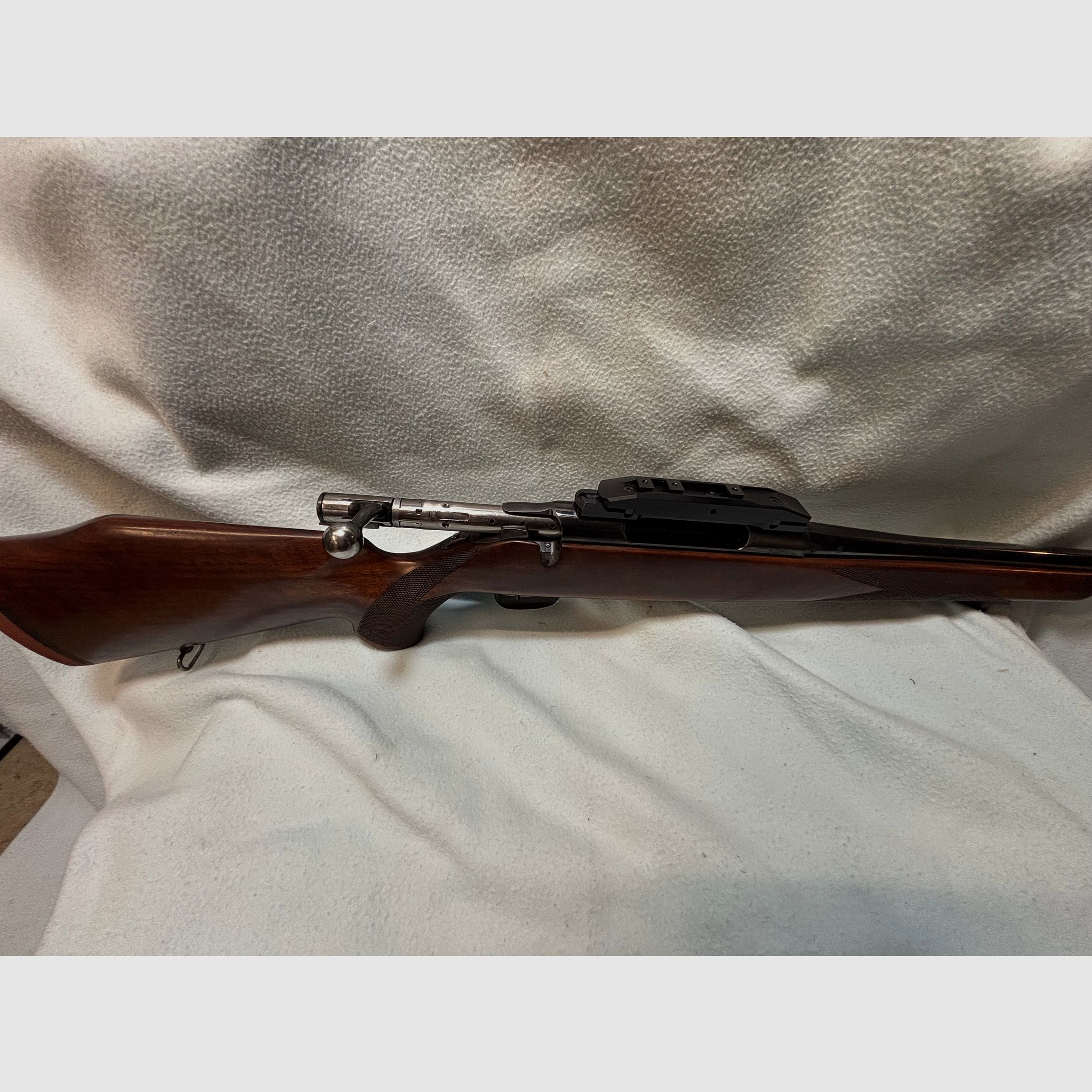 Carl Gustav bzw Sauer 90 cal. 6,5x55 Dentler Basis und Montageschiene Zeiss Innenschiene