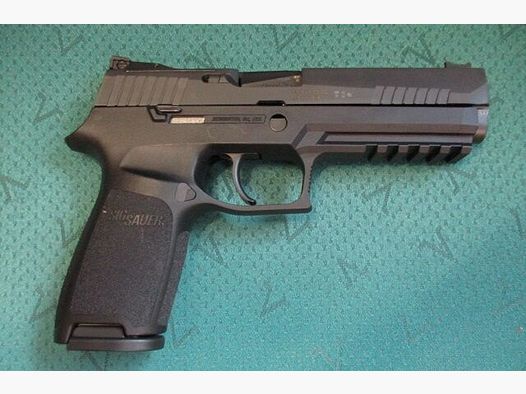 Pistola SIG Sauer P320 X-Five con sistema intercambiable con mira Holosight Romeo y Zu. P320