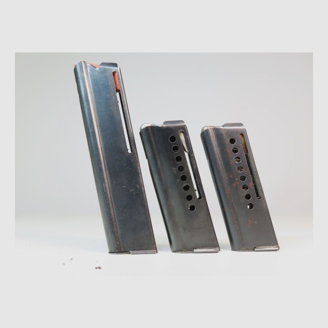 Diversas revistas Voere rifle semiautomático .22LR