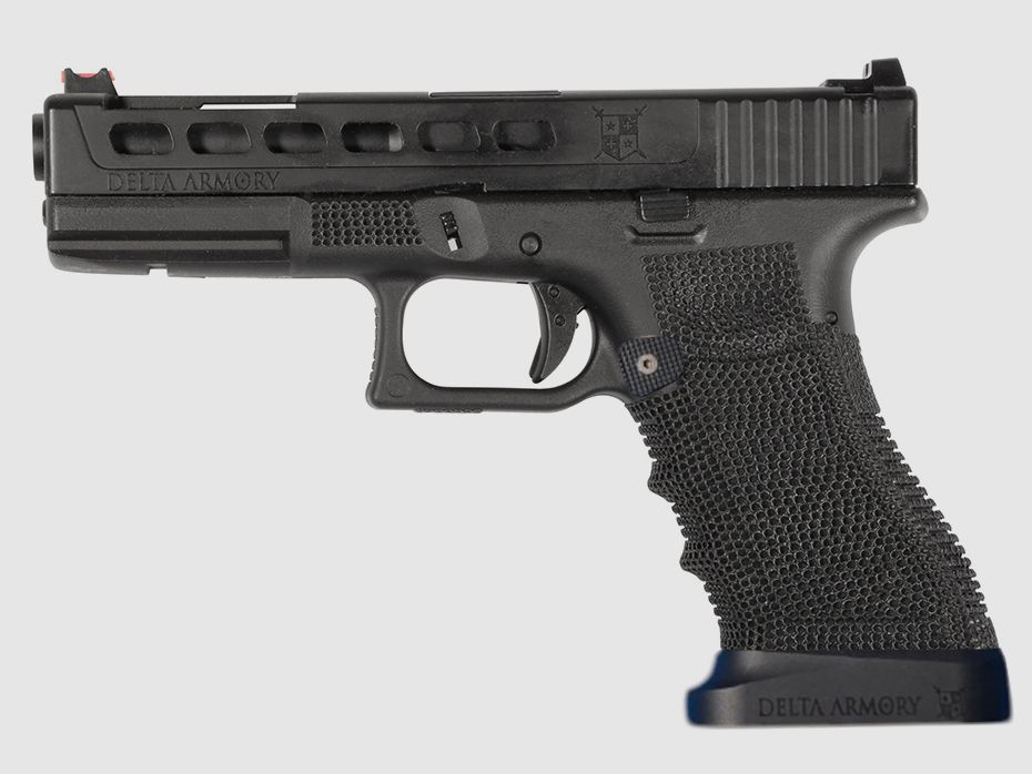 P06 GBB Airsoft Pistole mit Grip Stippling in Schwarz | Delta Armory