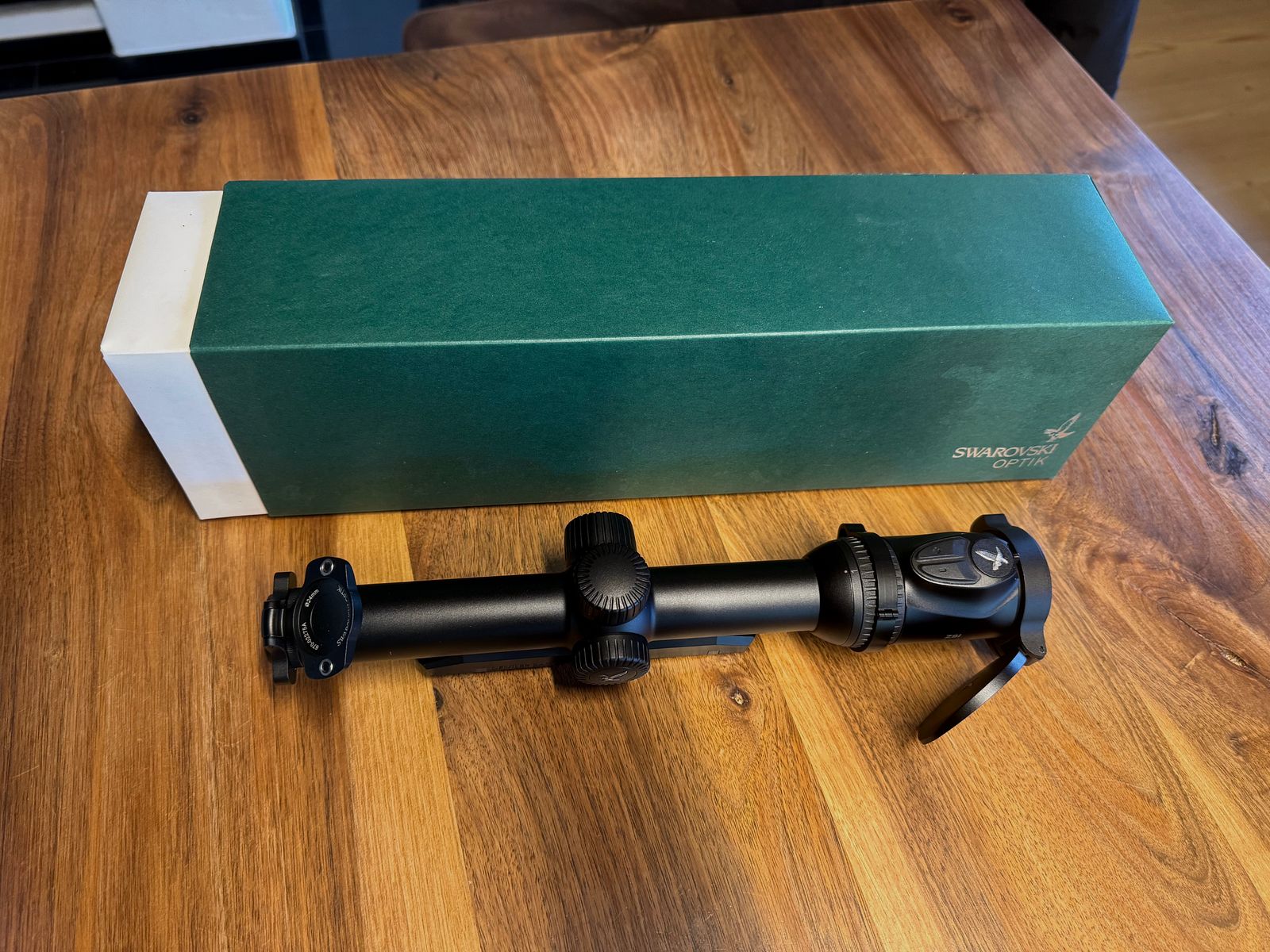 Swarovski Z8i 1-8x24i mit Dentlermontage und viel Zubehör