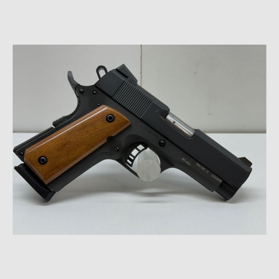 ARMSCOR Rock Standard 1911 A1 CS Commander Class - Waffen Friedrichs
