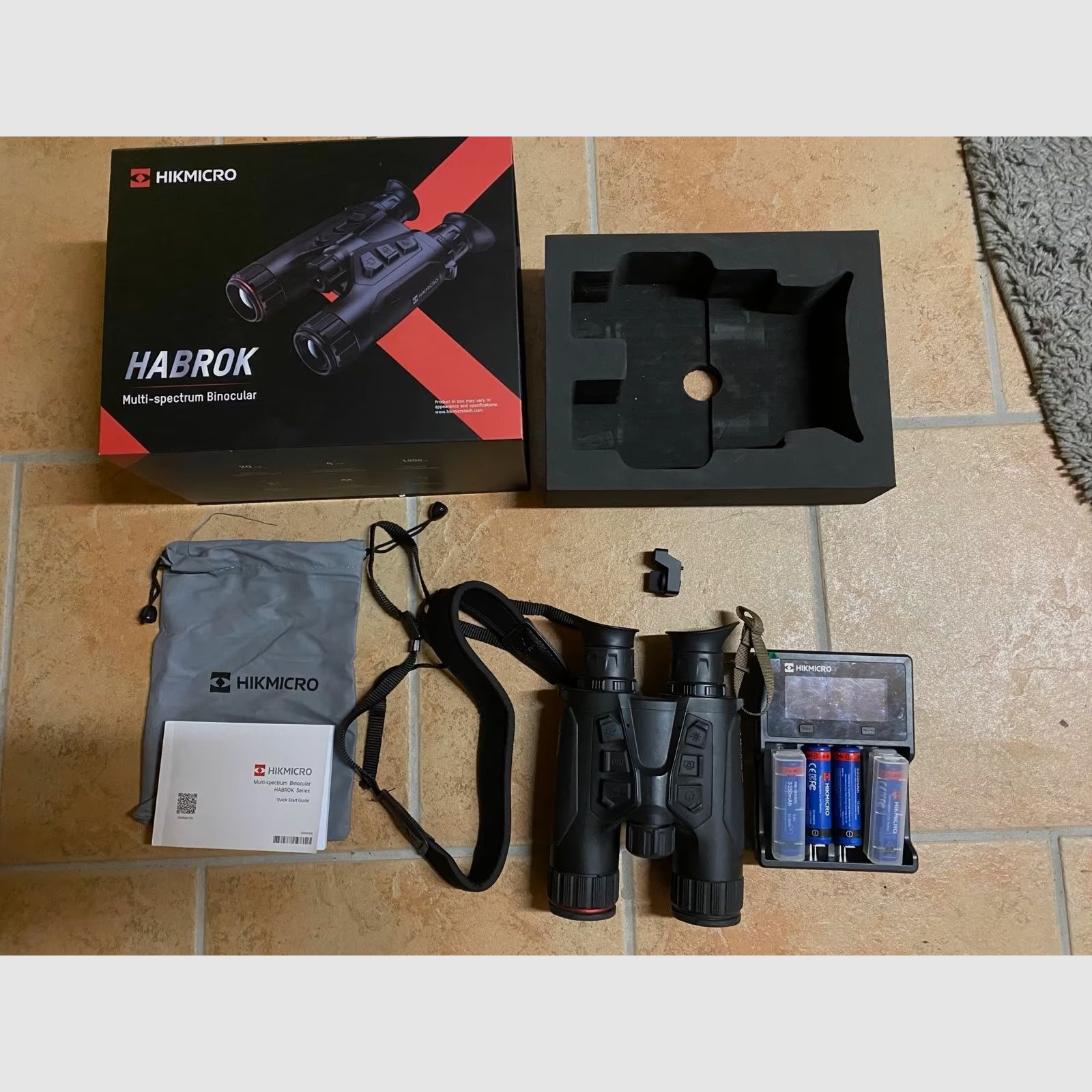 Hikmicro Habrok HH35LN thermal imaging binoculars