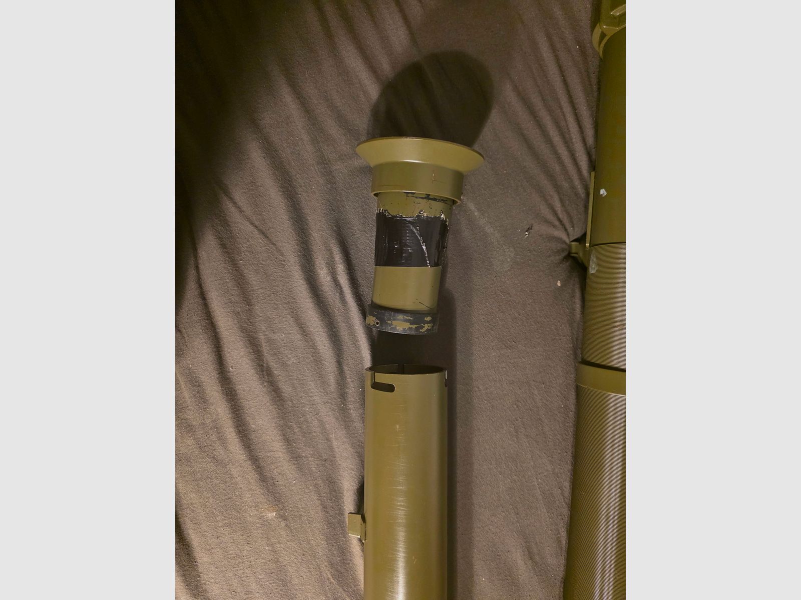 Apple Airsoft bazooka
