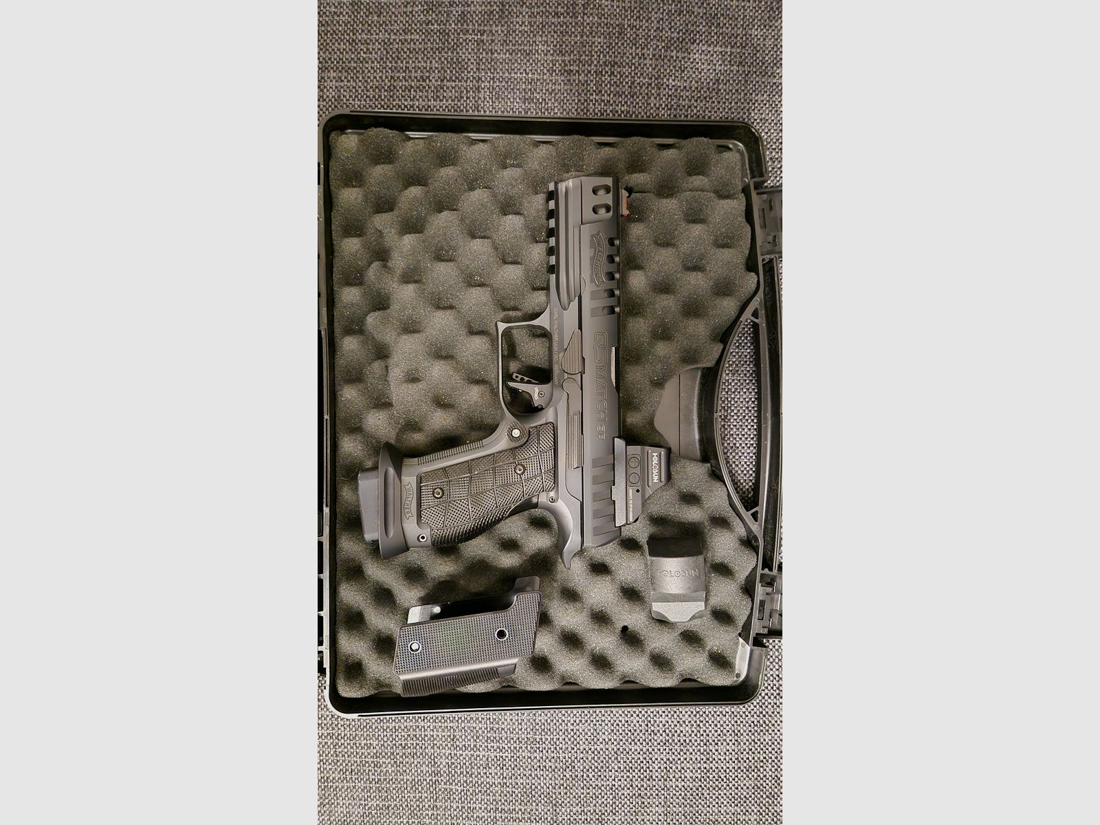 Walther Q5 Black Ribbon + Holosun 507 + Lok Grip