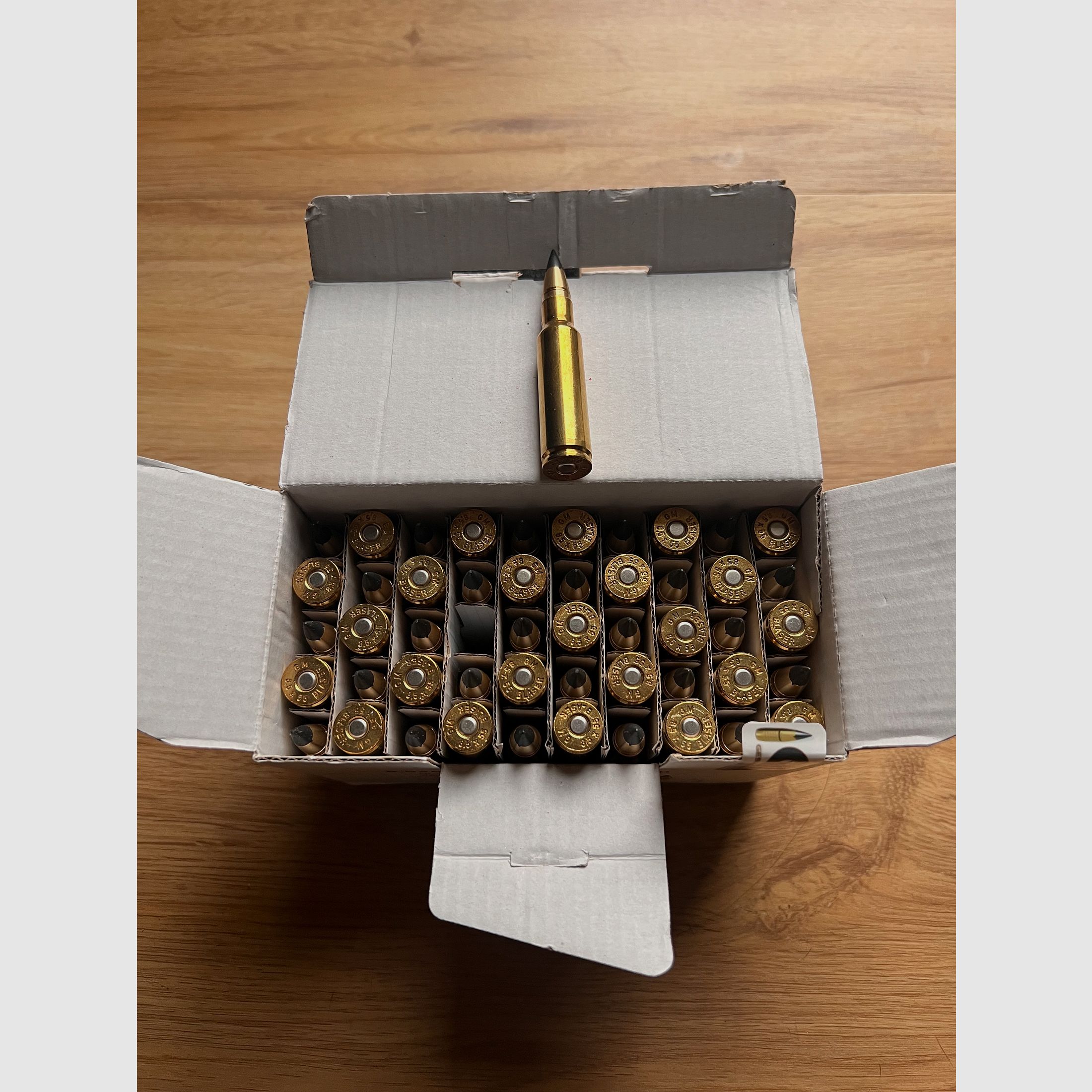 Blaser R8 Ultimate XSilence 8,5x55 Blaser z optyką i amunicją