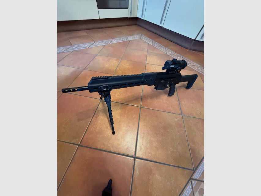 Izhmash Saiga Kalashnikov SR1 – .223 Rem. – Incl. Steiner S432 optics – Top condition RARITY