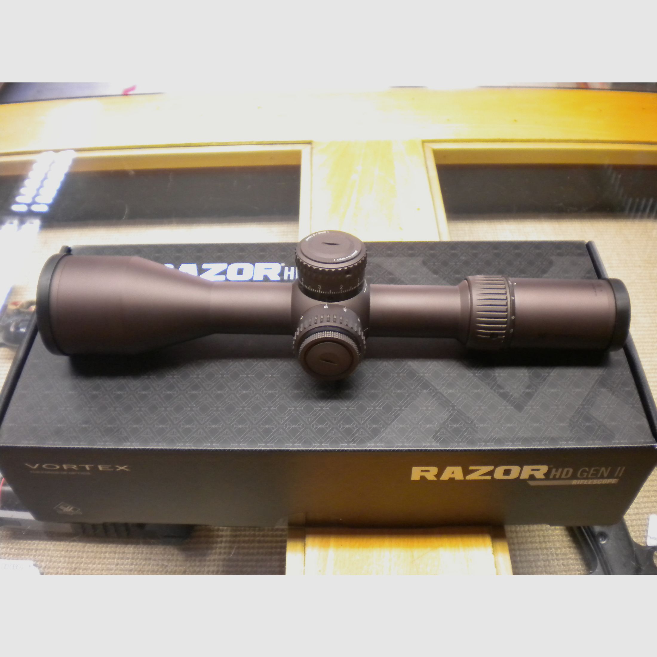 Ottica sportiva VORTEX RAZOR HD GEN II 4,5-27×56, immagine 1 di 4