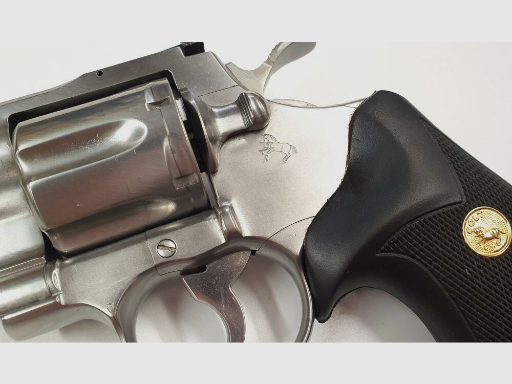 Colt Python 6" Acero inoxidable