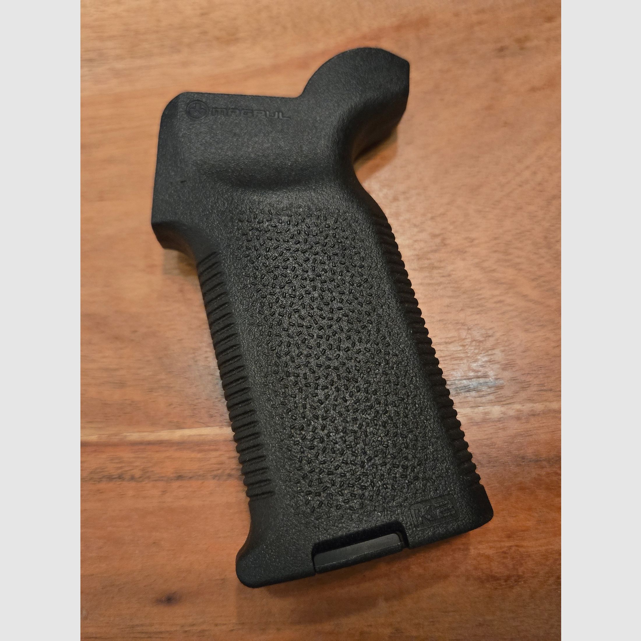 MAGPUL MOE K2+ empuñadura de polímero para AR-15/M4 negra