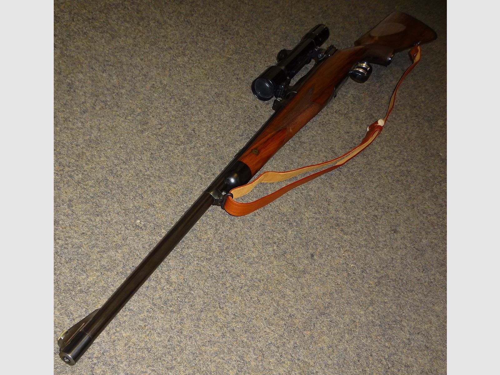 Fucile Rep. STEYR(MANNLICH-SCHÖNAUER) "GK" in 7x57 con ottica ZEISS "Diavari-D" 2-6x con un ottimo calcio e sicura a scorrimento