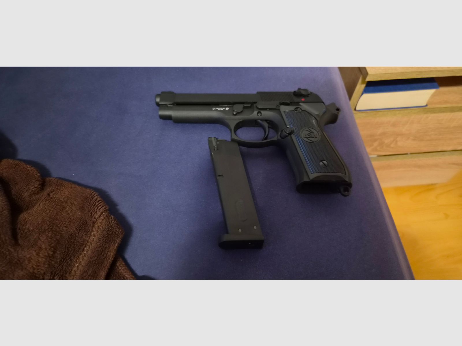 B&W Vollmetall airsoft m9 gbb 6 mm