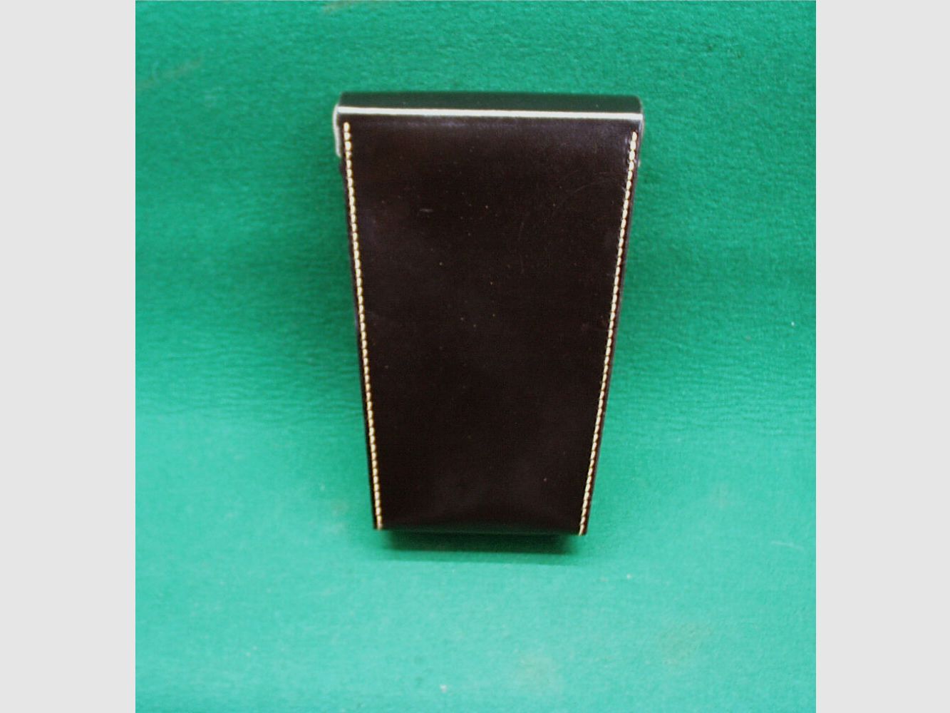 unknown binocular case