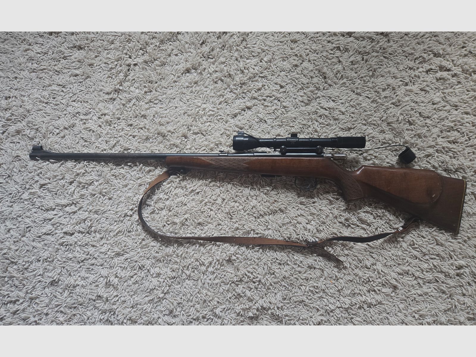 Rifle Anschütz Model 1416 Cal. .22lr incl Waldläufer SUPERIOR 4x20