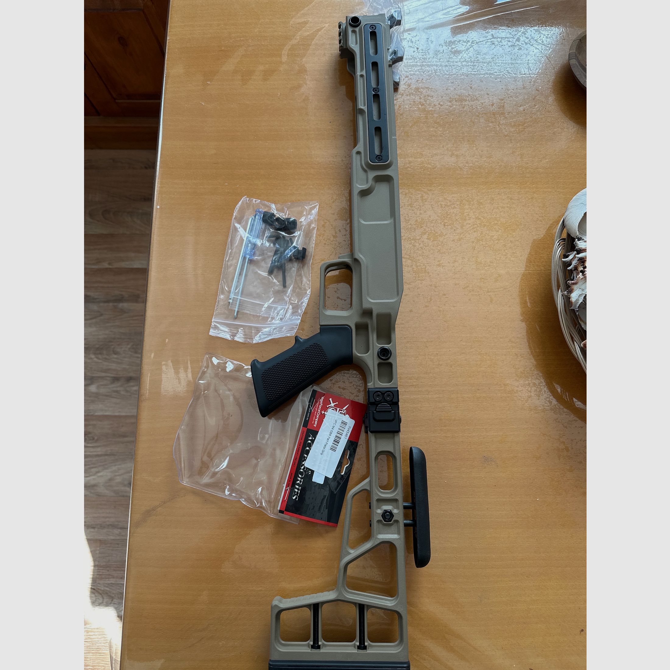 SSG10 A3 Schaft Novritsch FarbeFlat Dark Earth, mit M4 Griff