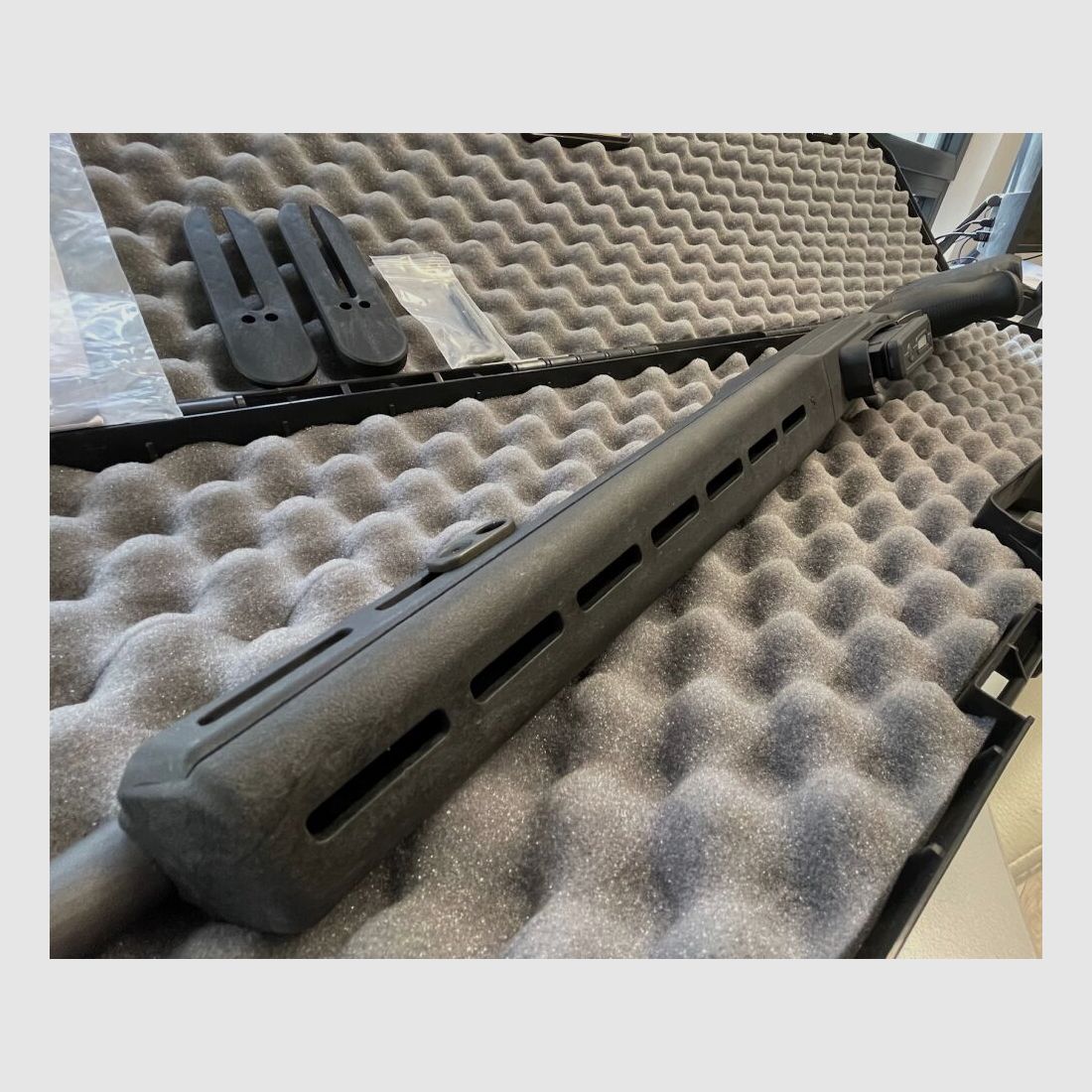 Daniel Defense Delta 5, image 8 of 10