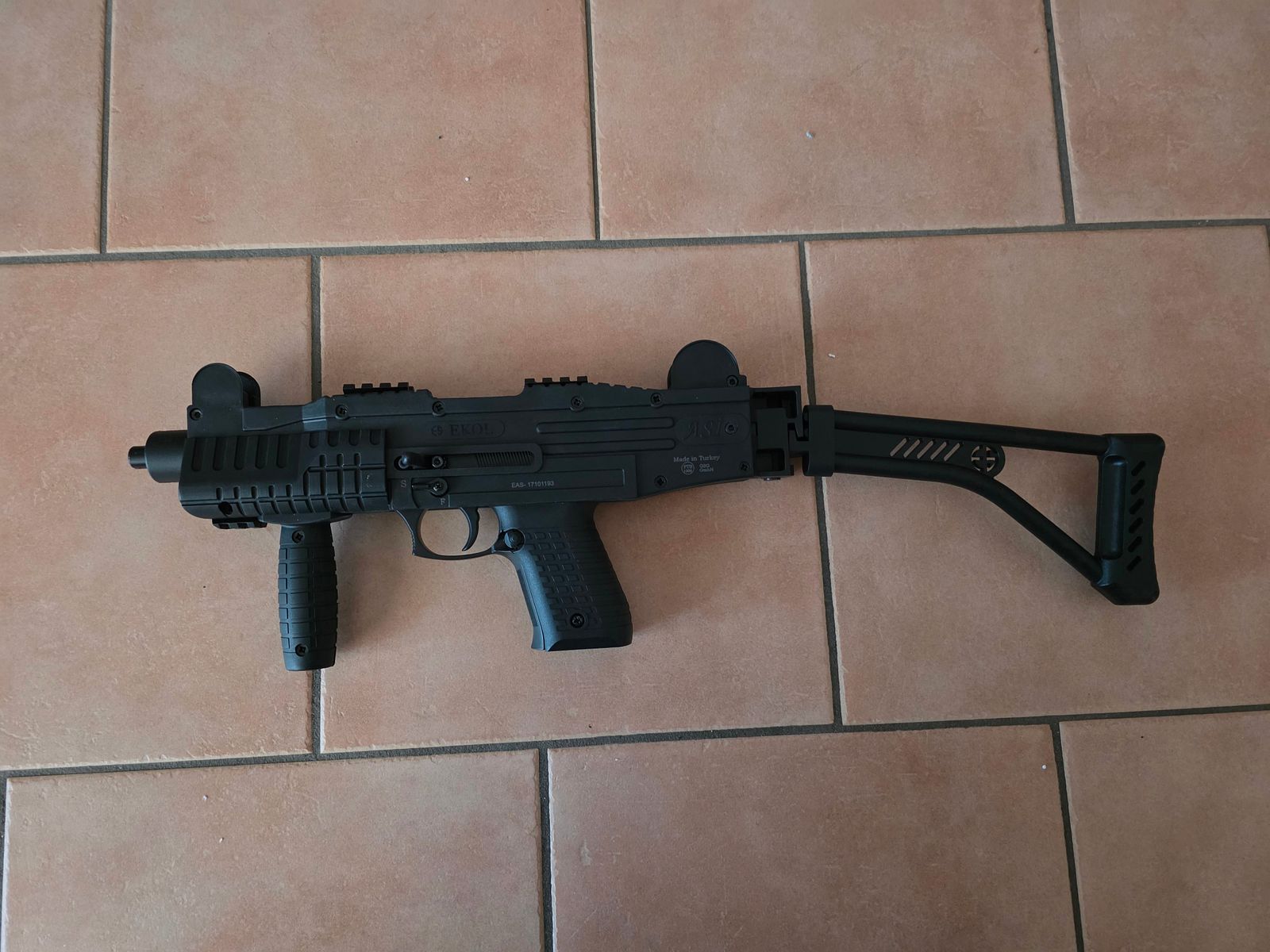 Ekol Asi Pak pistola de máquina 9mm Schreckschuss Gas