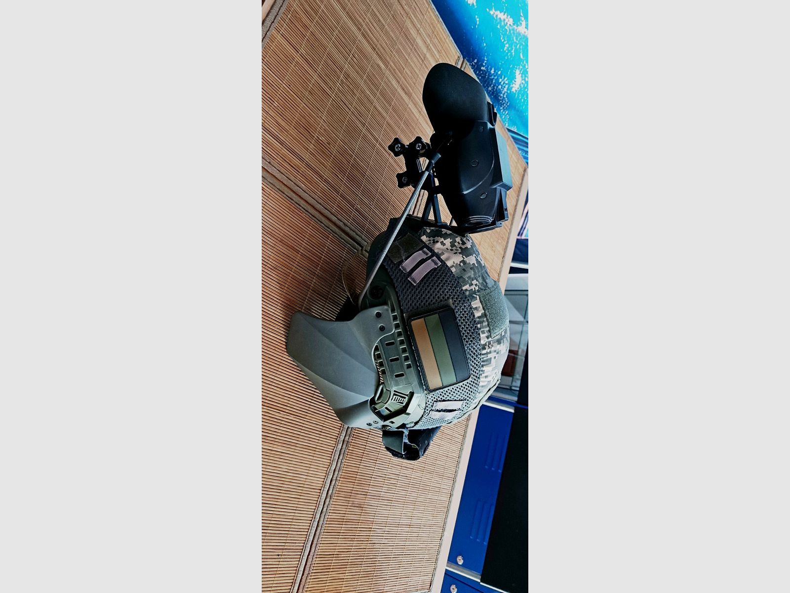 Bresser NV Binokular Nachtsichtgerät mit Bump Helm - vers. DE-Versand inkl.