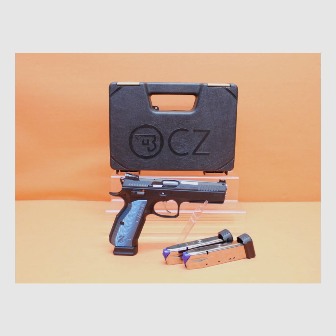 CZUB Ha.Pistola 9mmLuger CZUB CZ SHADOW2 Nero Polimero DA/SA 119mm canna, modello speciale Barrel Bushing/ BB