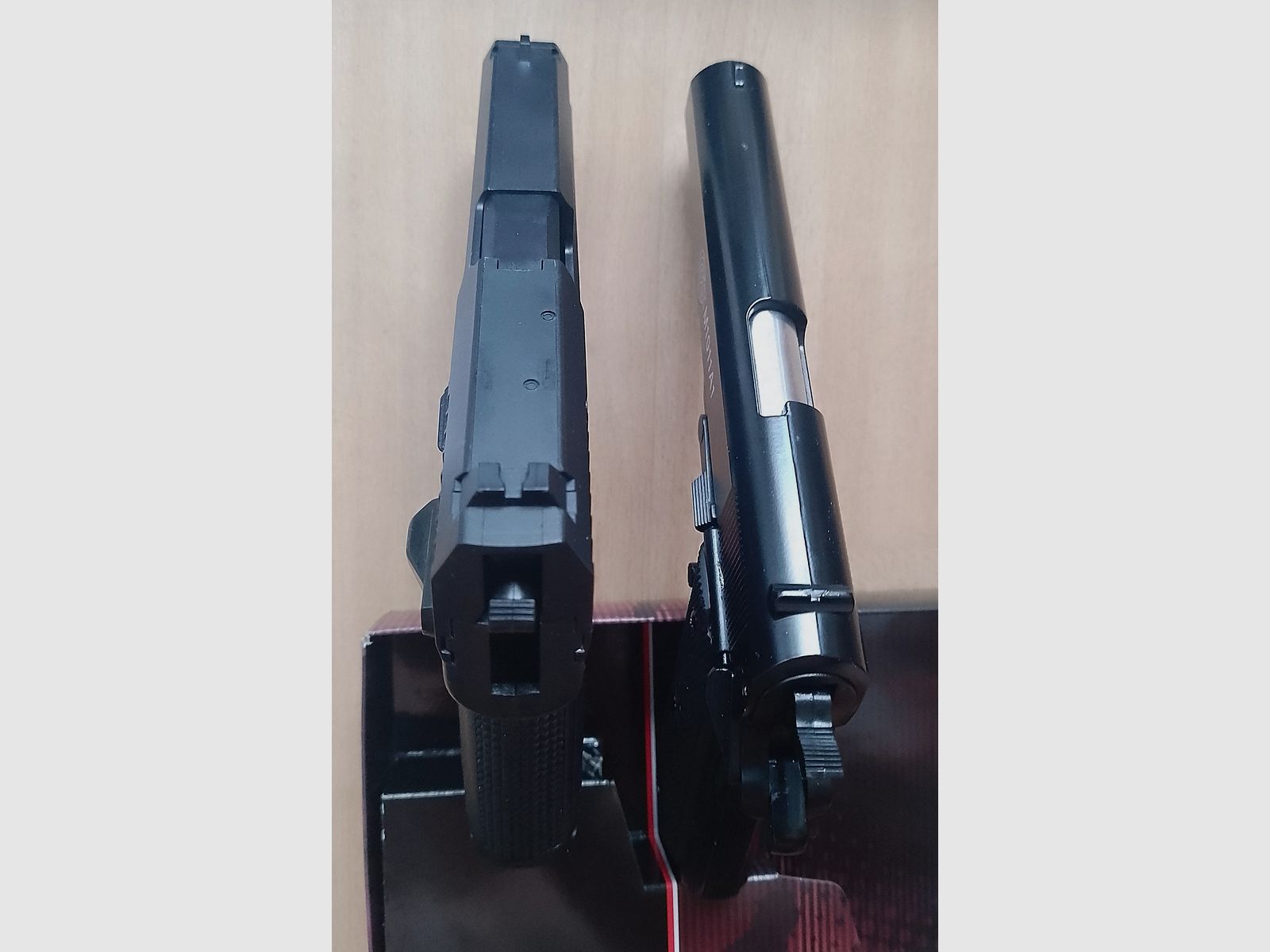 Colt 1911  &  HK USP 6mm Federdruck Airsoft 