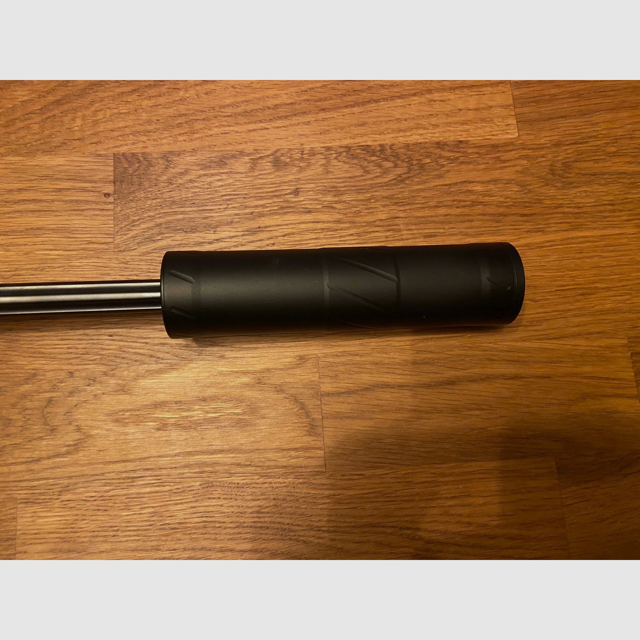 Sako S20 en calibre .308 con Swarovski Z8i 2-16x50 y silenciador