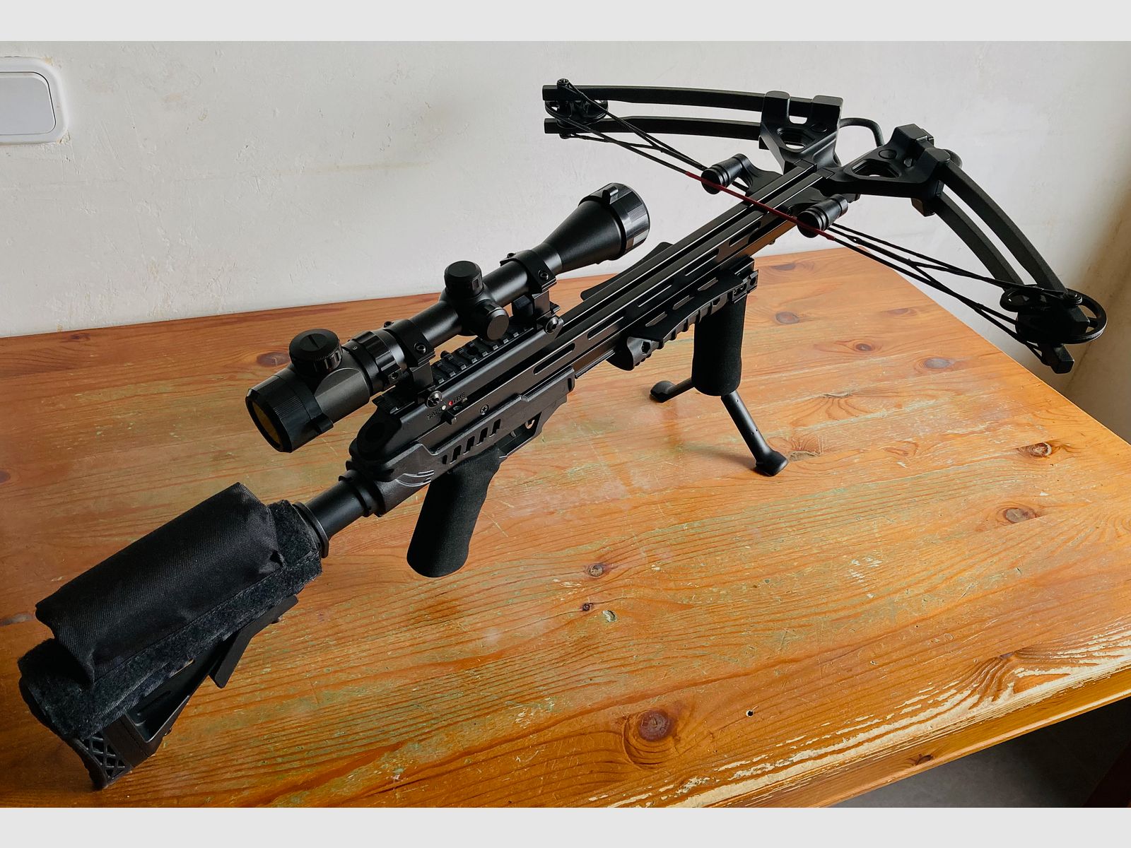 Man Kung Stalker XB52 Schwarz 185 lbs 370 fps 