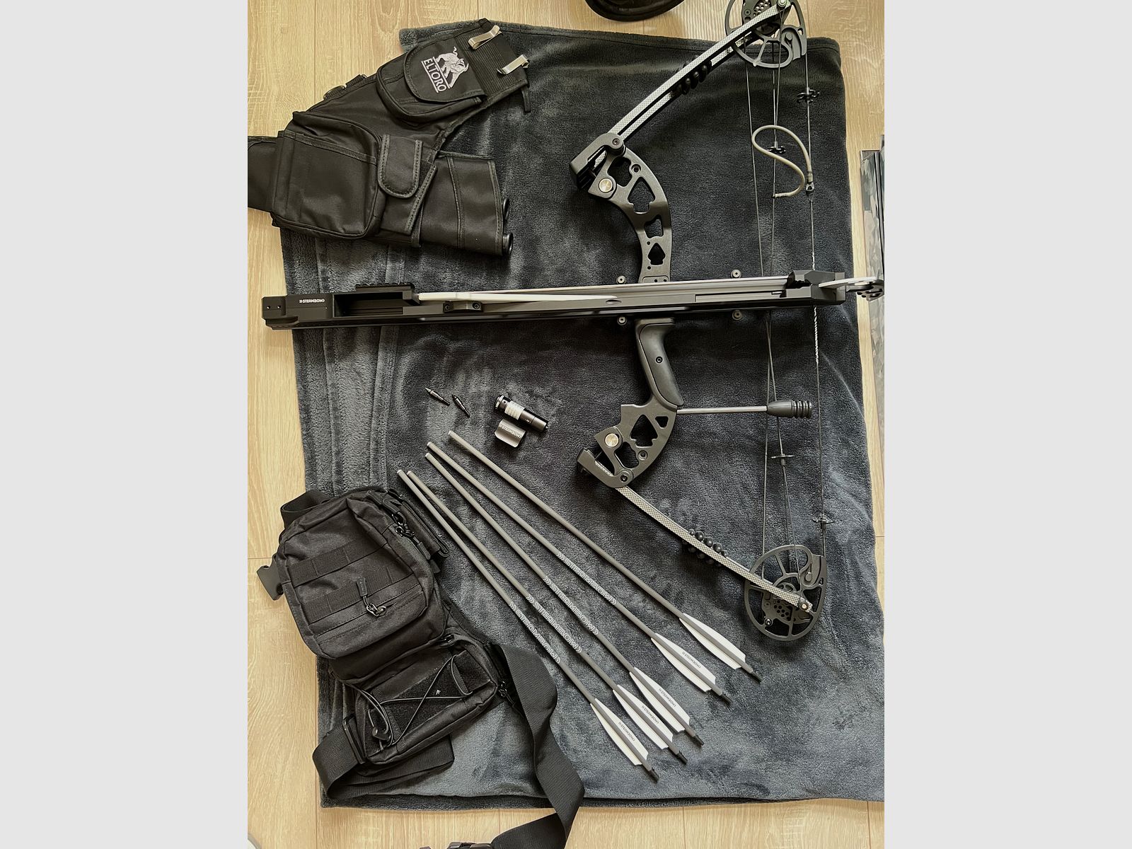 022 Fenris Set con Greyback