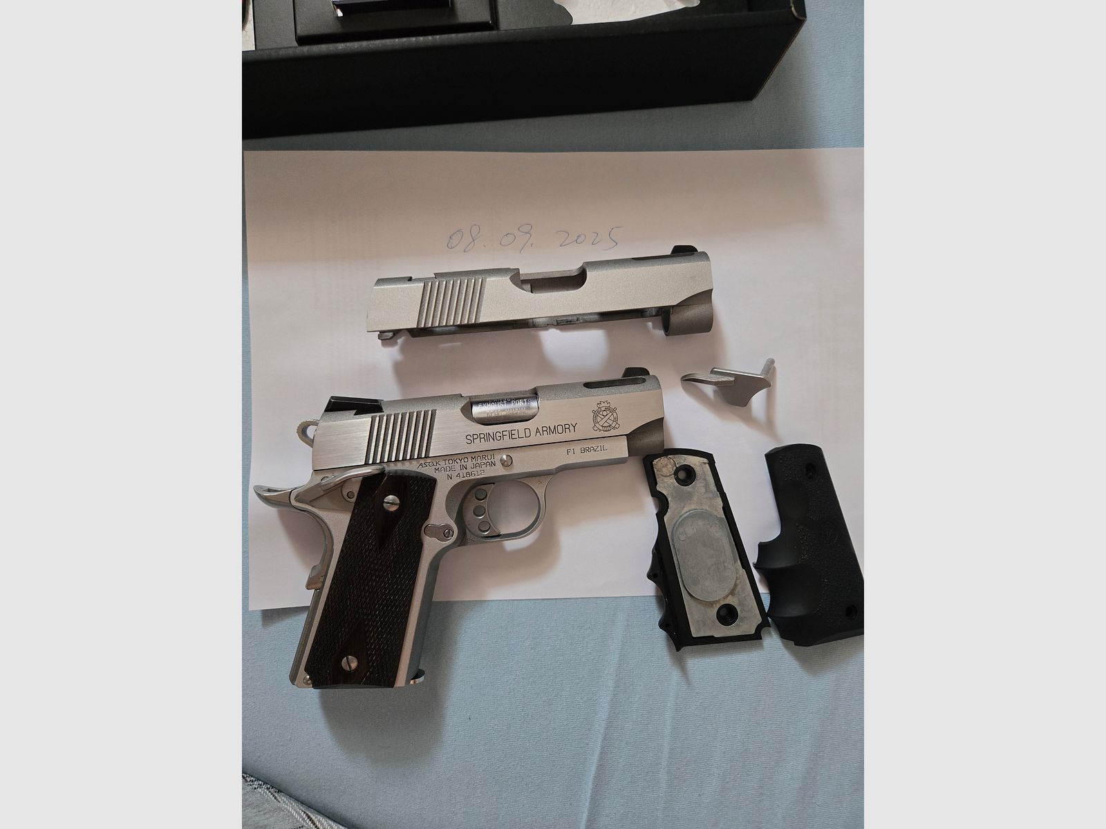 Airsoft Tokyo Marui V10 Ultra Compact GBB 6mm
