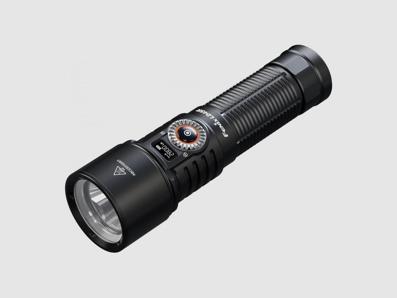 FENIX LD45R - Oplaadbare zaklamp 2800 lumen 480 m, afbeelding 1 van 10