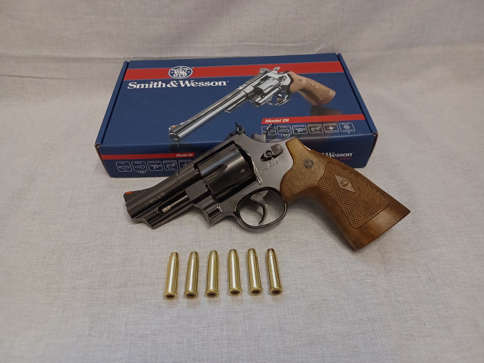 Smith & Wesson M29 - 3" / hochglanzbrüniert / 4,5 mm BB / CO2 / Revolver / OVP (105)