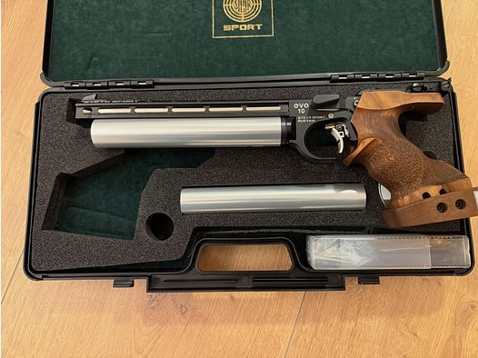 Steyr EVO 10 Schwarz Links M