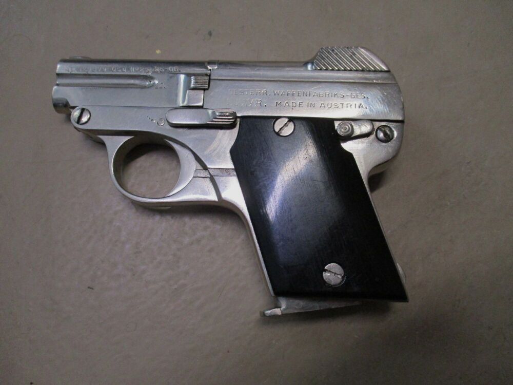Pistol Steyr 6.35 mm -unfortunately without magazine-
