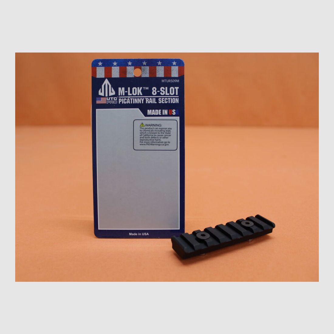 UTG - Leapers UTG PRO M-LOK Compatible Picatinny Rail (MTURS09M) Black 8 Slots BL=80mm Picatinnyschiene, Bild 1 von 2