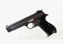 SIG P 210 Seria 4 z 2. magazynem o tym samym numerze Szwajcaria 9mm Luger