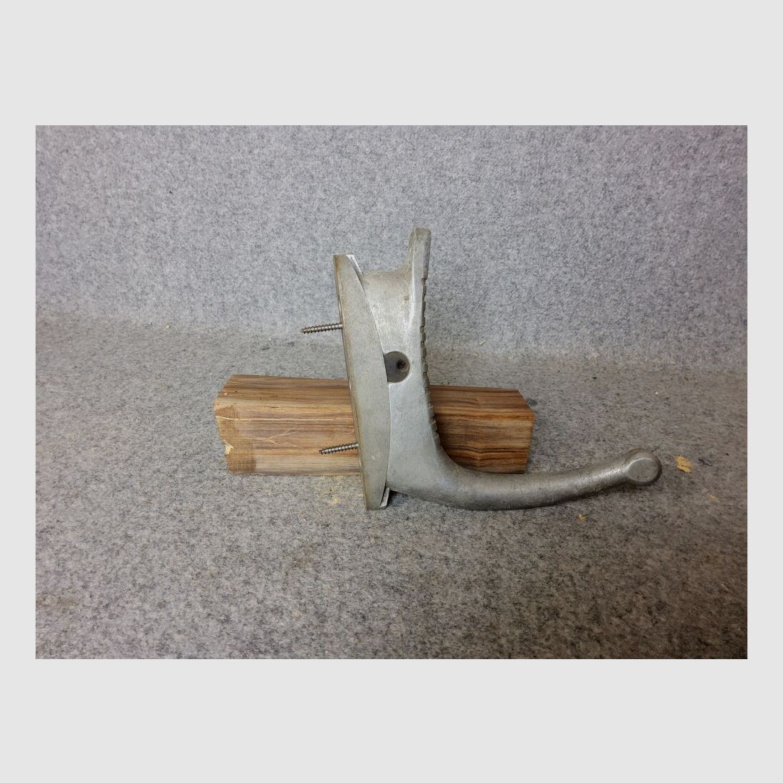 unknown stock cap for .22 or free rifle