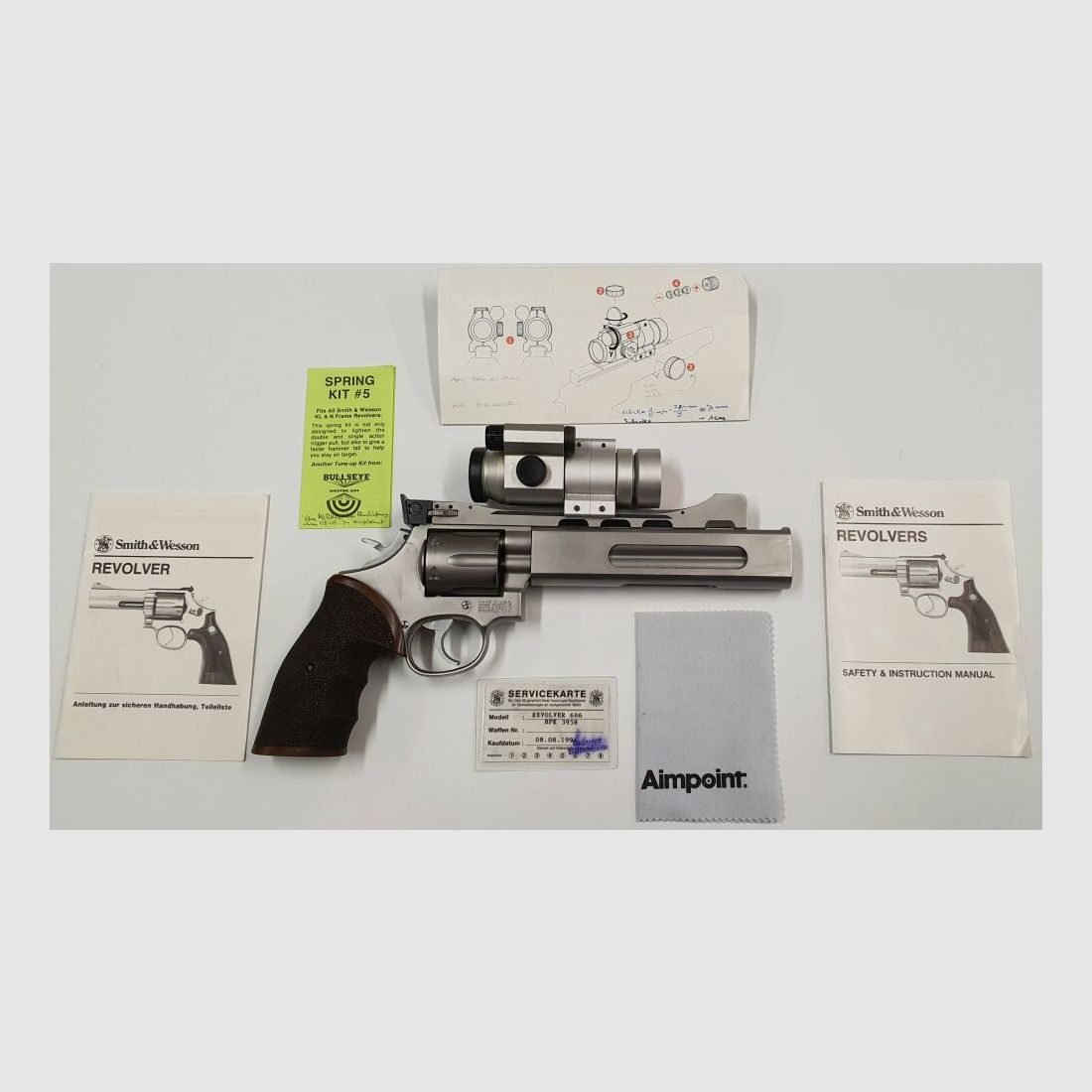 Smith & Wesson 686-3 Merkle Tuning, w tym Aim Point
