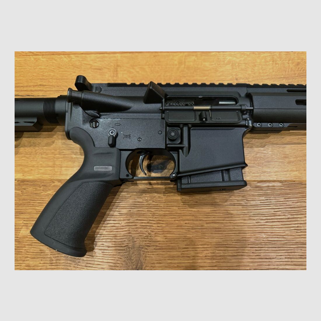 LDT LuxDefTec LDT15 16,75''